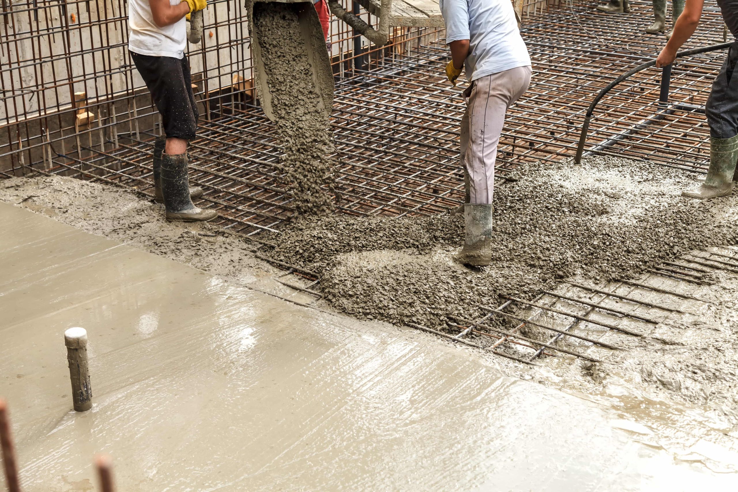How Early Should You Book a Mini Mix Concrete Delivery?